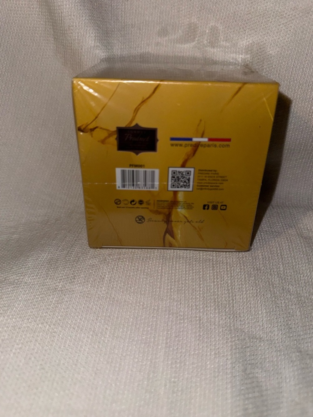 Prédiré Argan Oil Facial Peeling Gel — Gold - Picture 4 of 4